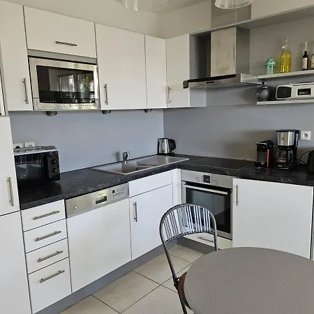 T2 Standing, Piscine, Clim, Proche Plage, Parking, Animaux Ok - Fr-1-768-47 Apartment Les Issambres